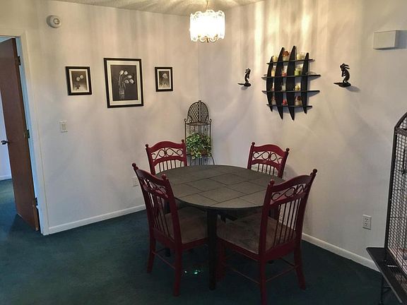4th image of 1021 SW Majorca Ave