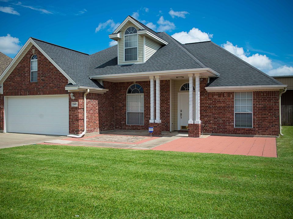 1st image of 2307 Willow Ct