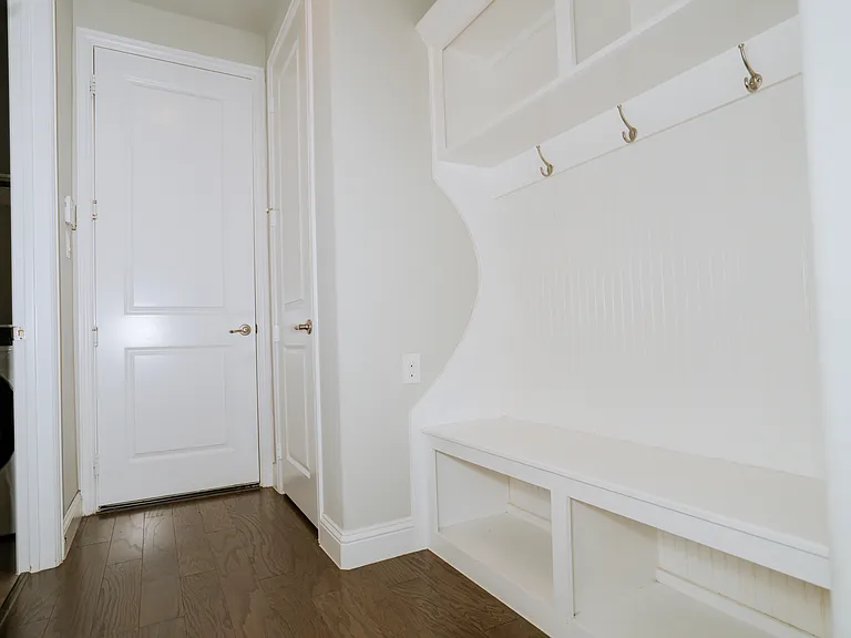 2620 Walnut Creek Ln — Photo 9