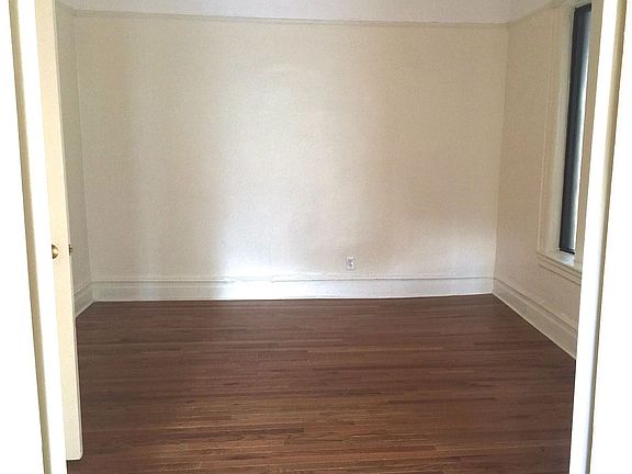 2nd image of 1764 Bedford Ave APT 23