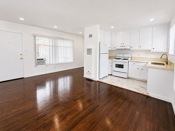 2nd image of 1400 N Gardner St APT 16