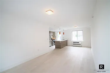 Rented by R New York