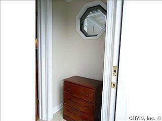 4th image of 403 Dunning Dr