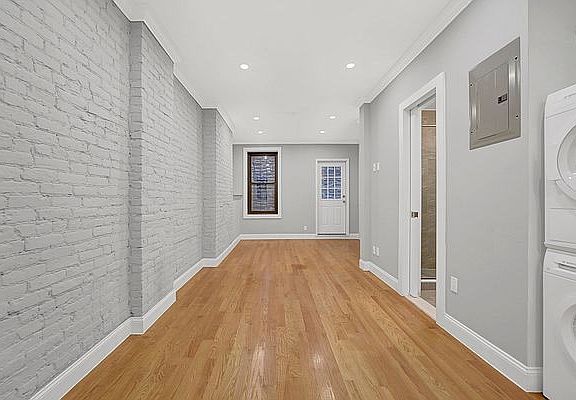 5th image of 223 E 89th St #N1