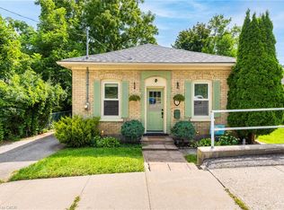 5 Metcalfe St, Cambridge, ON N1S2N7