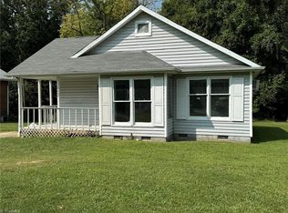 1607 Upland Dr, Greensboro, NC 27405