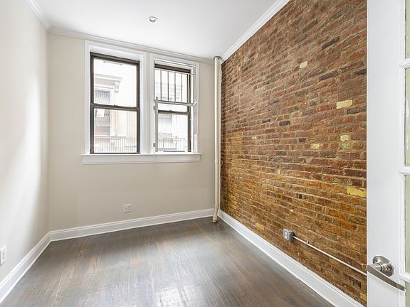 5th image of 115 Elizabeth St #Aa