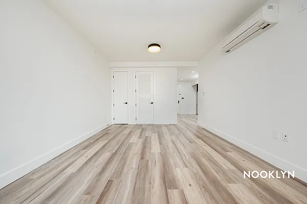 Rented by Nooklyn NYC LLC | media 9