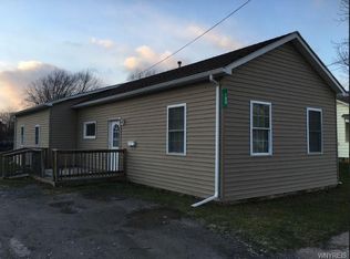 105 Laurel St, Medina, NY 14103