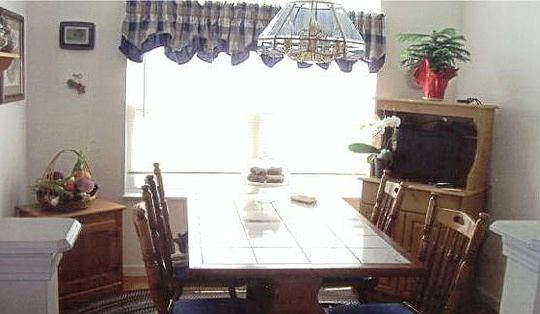 3rd image of 1836 S Pointe Dr