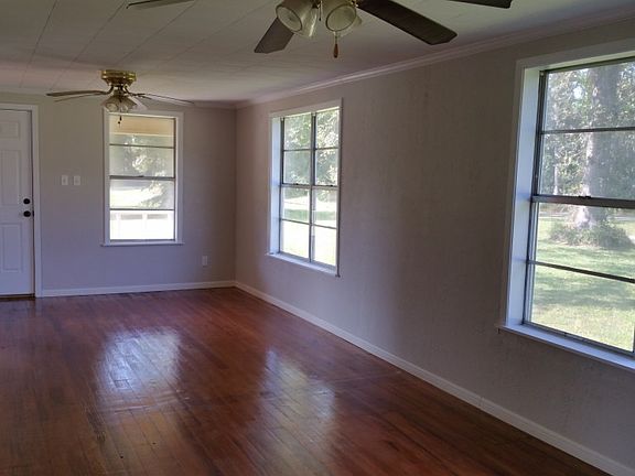3rd image of 2135 County Road 777