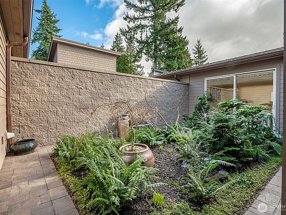 4th image of 8778 Clubhouse Point Drive