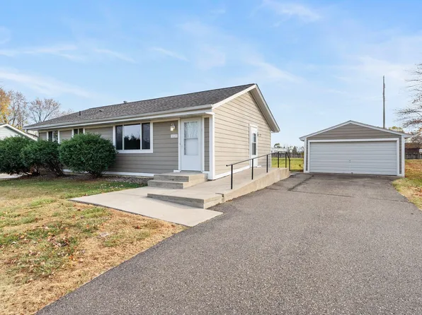 3220 Lower 150th St W, Rosemount, MN 55068