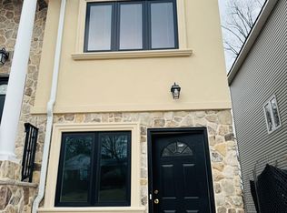 285 Stanley Ave #2, Staten Island, NY 10301