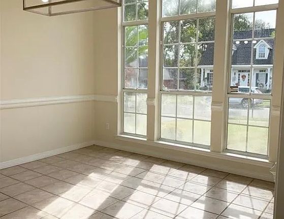 5th image of 7610 Cumberland Ct