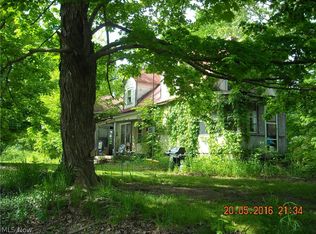 555 State Rte, Little Hocking, OH 45742