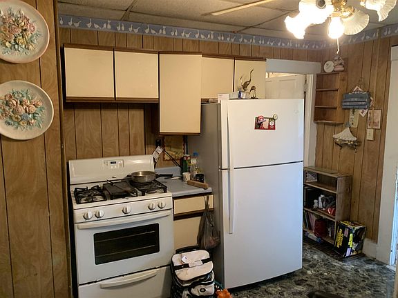 3rd image of 1019 N J St