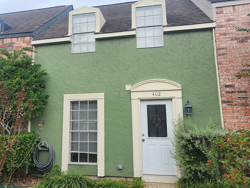 Common area entrance