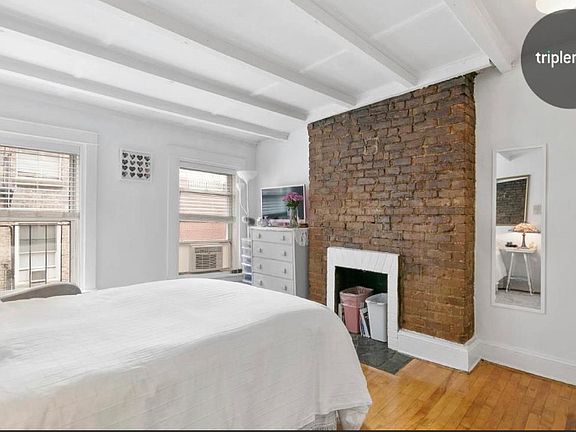 3rd image of 15 Cornelia St #3B