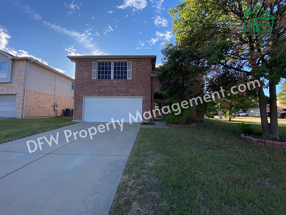 1st image of 2853 Bluffs Ct