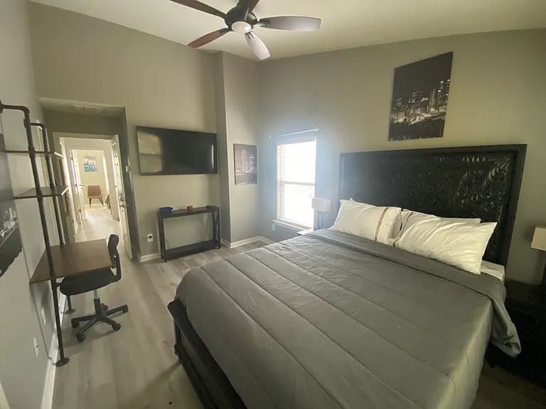 Primary Bedroom (Third Floor)
