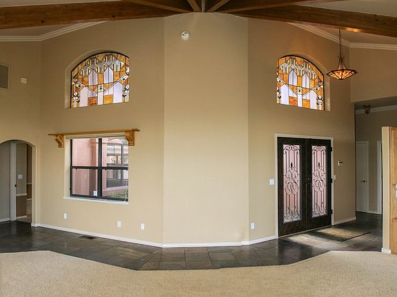 Soaring Beamed Ceiling 