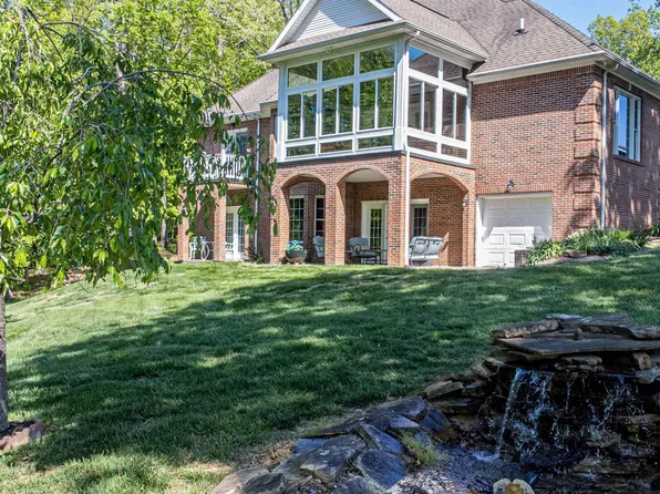 124 W Cobblestone Ct, Kuttawa, KY 42055