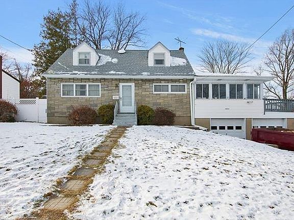 3rd image of 16 Havervale Ln