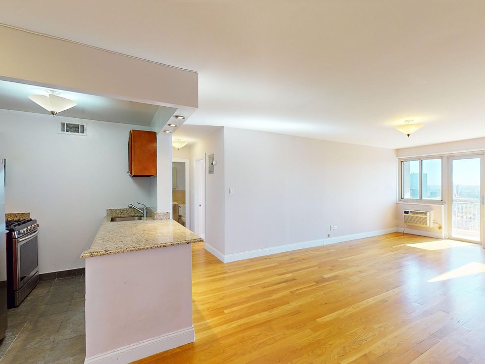 1st image of 70 W 93rd St #7024E