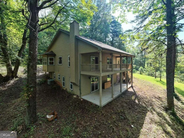 471 Pierce Cove Rd, Hiawassee, GA 30546