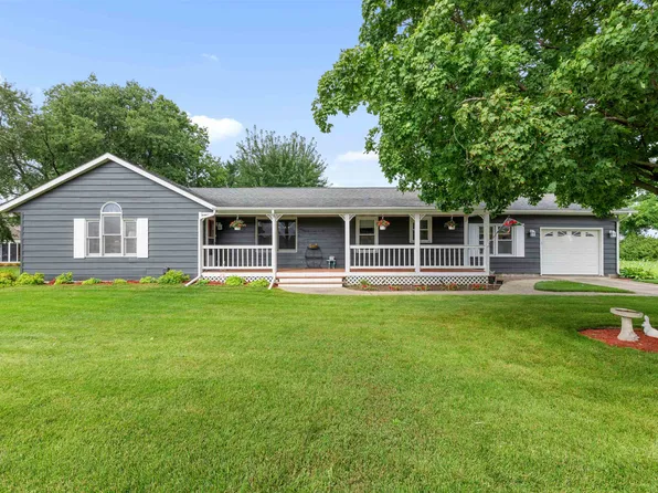 15212 Willowbrook Rd, South Beloit, IL 61080