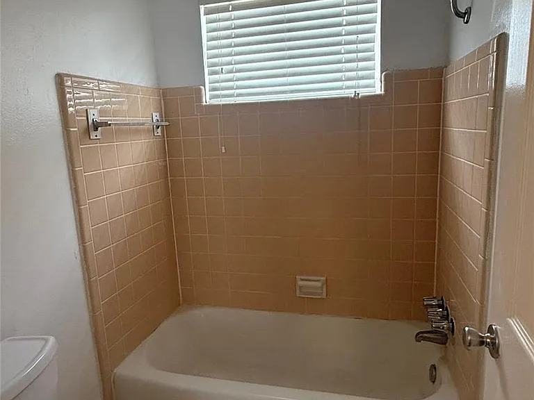 519 Branard St #10 — Photo 10