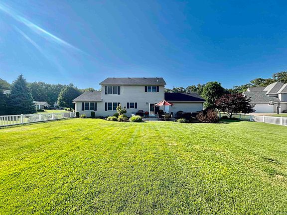 5th image of 23157 Wexford Ct