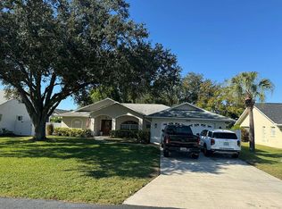 13681 Willow Bridge Dr, North Fort Myers, FL 33903