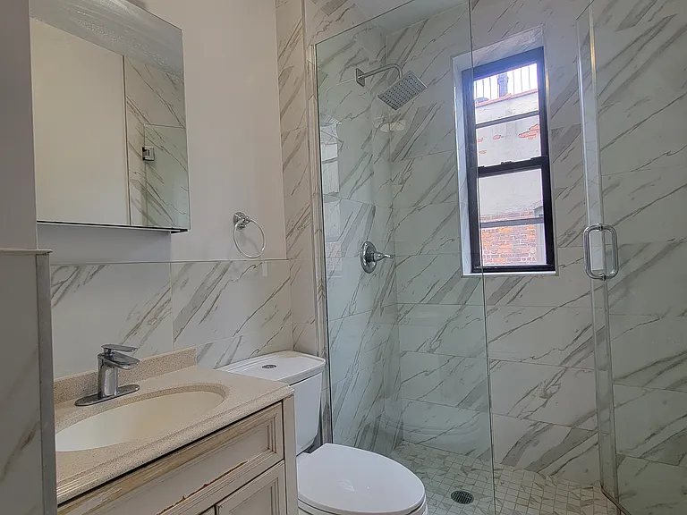 3147 Broadway #19 — Photo 7