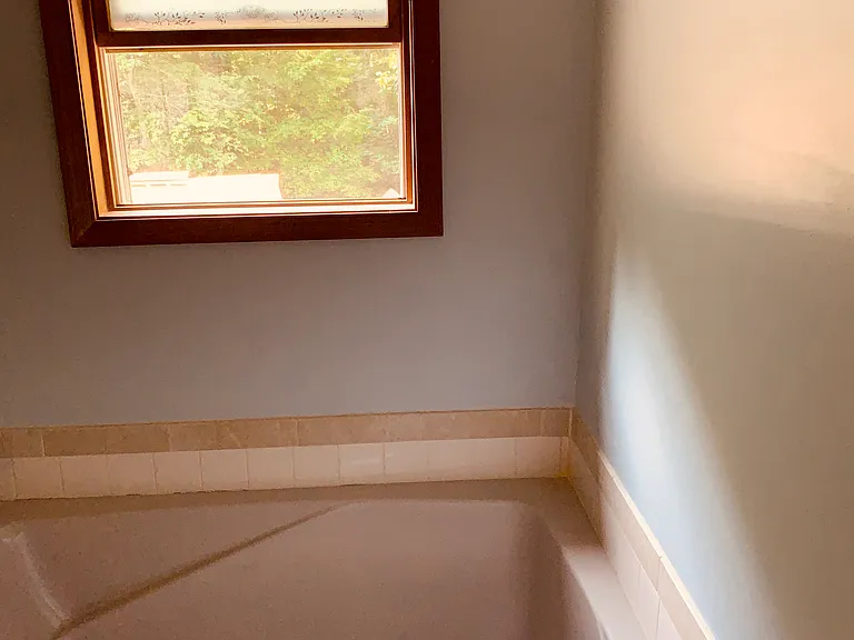 3618 Bristol Cir W — Photo 23