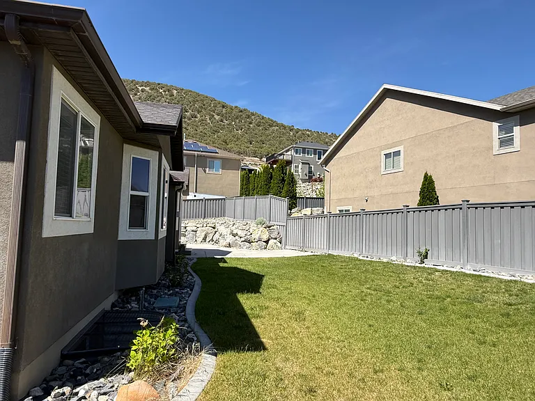 7081 N Hollow View Ct — Photo 38