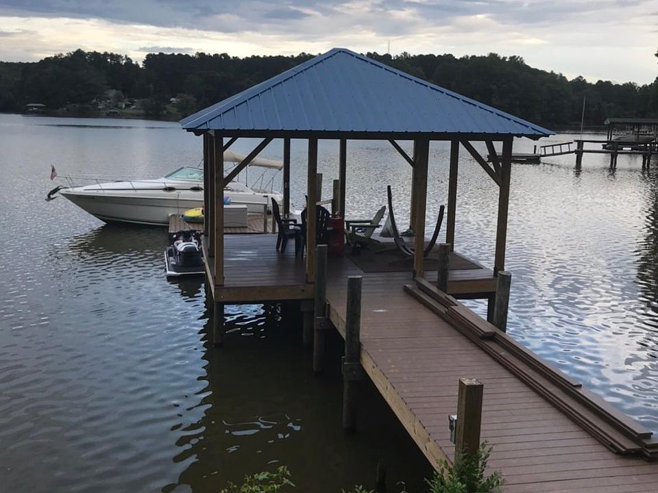 1st image of 3121 Lakeside Cir
