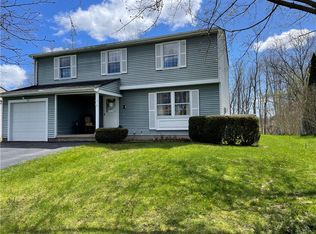 30 Greenridge Cres, Hamlin, NY 14464
