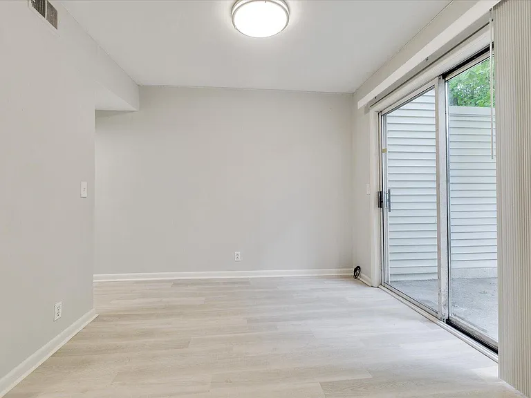4958 Edmondson Pike #B10 — Photo 1
