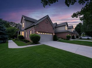 44742 Broadmoor Cir N, Northville, MI 48168