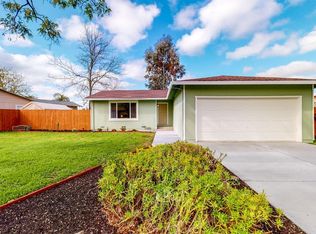611 Saint Mary Dr, Santa Rosa, CA 95409
