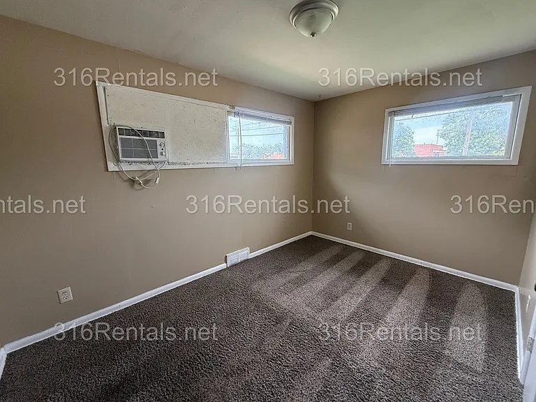 2939 S Hydraulic Ave — Photo 8