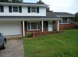 1025 Lake St, Kingsport, TN 37660