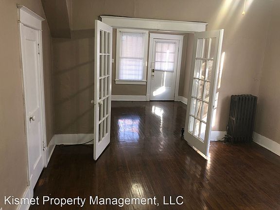 4th image of 963 New York St #2