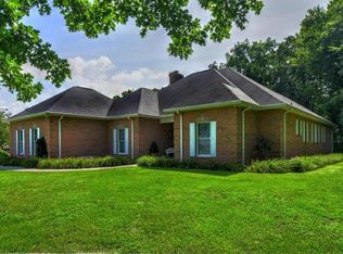 408 E Williams Rd, Surgoinsville, TN 37873