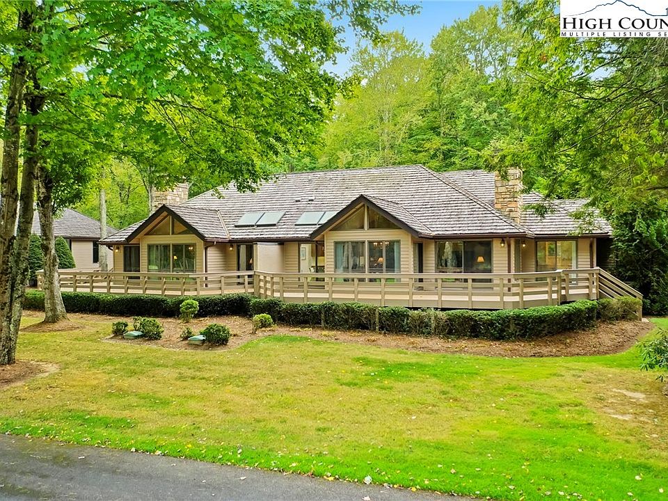 1st image of 870 Clubhouse Drive #C-2