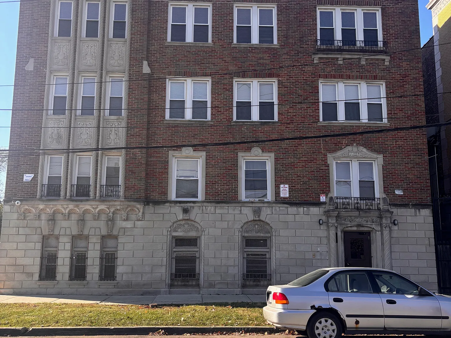 10 S Mason Ave — Photo 1
