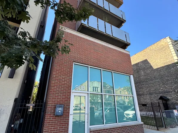 908 N Ashland Ave APT 3, Chicago, IL 60622