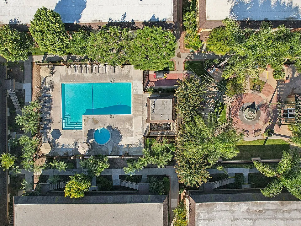 Community Grounds
